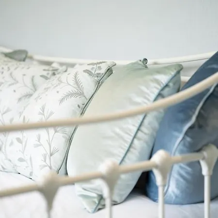 לינה וארוחת בוקר Brantholme אמבלסייד